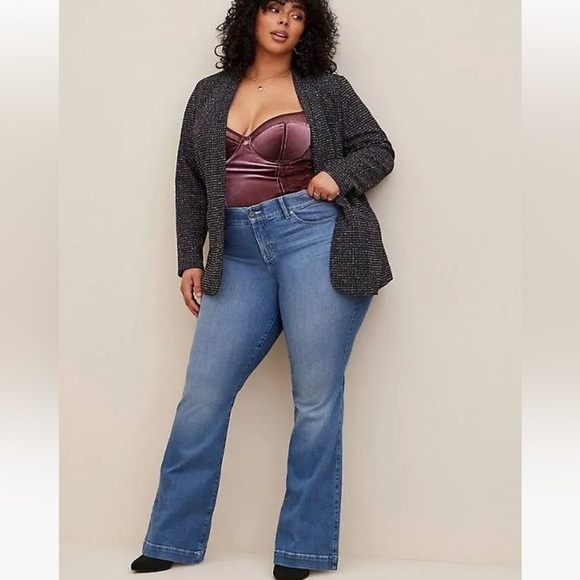 torrid Denim - NWT Torrid Mid Rise Flare Jeans Size 18 Tall